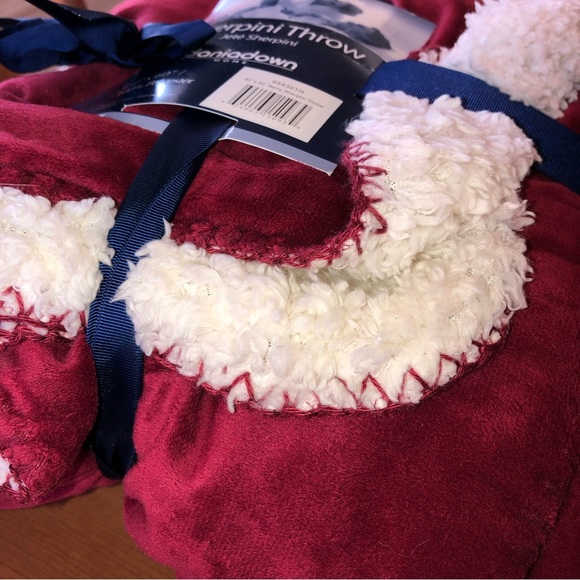 NWT Sherpini Throw by daniadown HOME - Picture 3 of 3